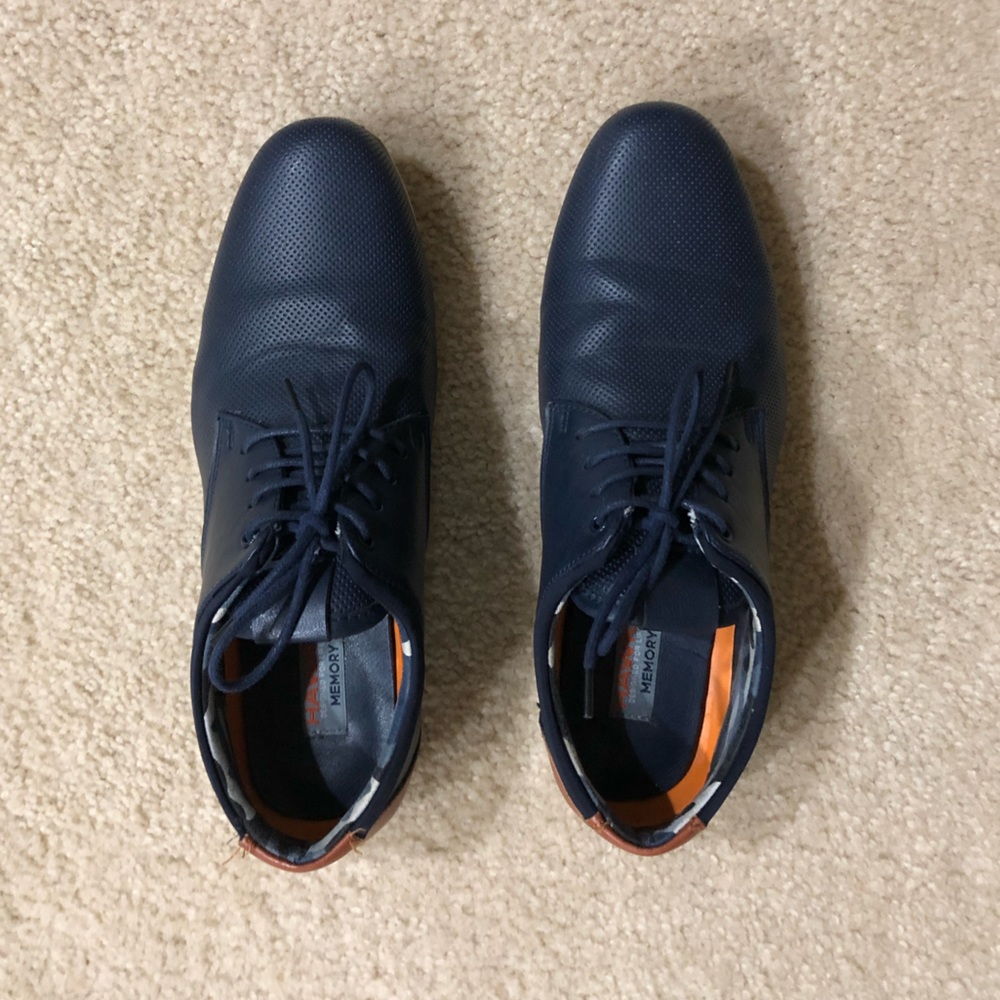 Hawke & Co Mens Shoes - size 9